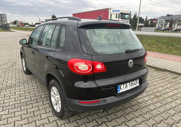 Volkswagen Tiguan cena 32900 przebieg: 283000, rok produkcji 2009 z Płoty małe 154